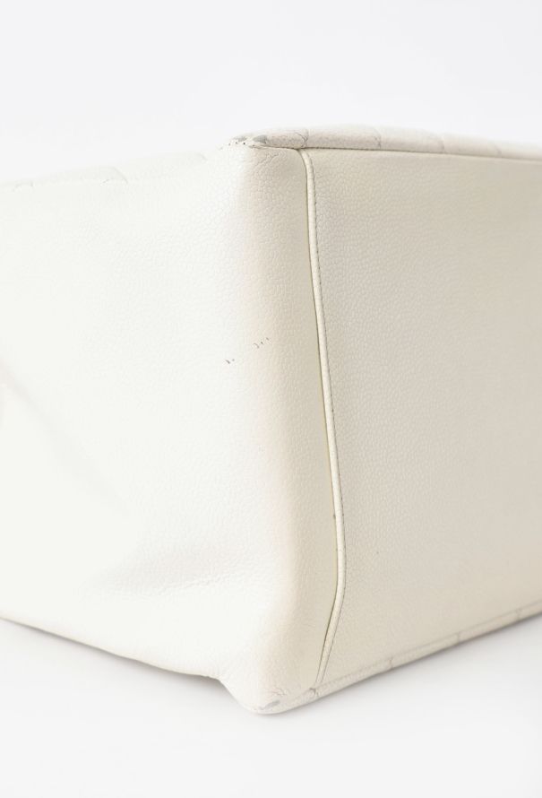 Chanel '90s Caviar Shopping Tote Bag - 9