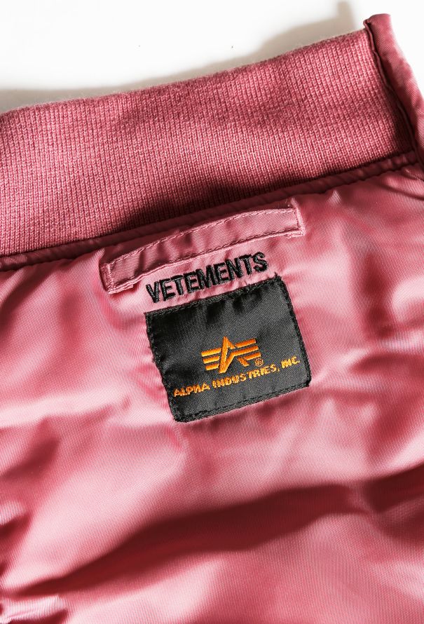 Vetements F/W 2018 x Alpha Industries Reversible Bomber - 11