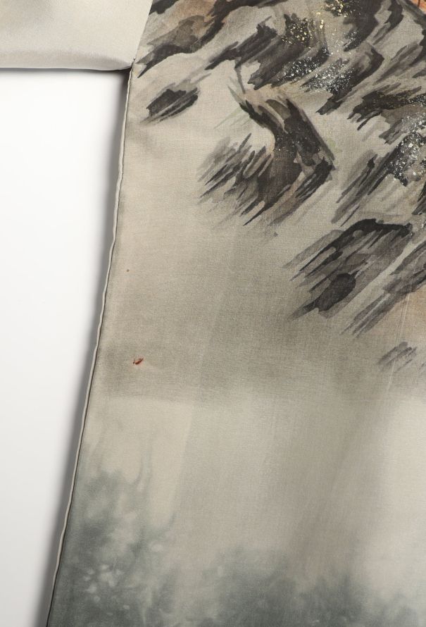 World Treasures Authentic Japanese Printed Silk Kimono - 14
