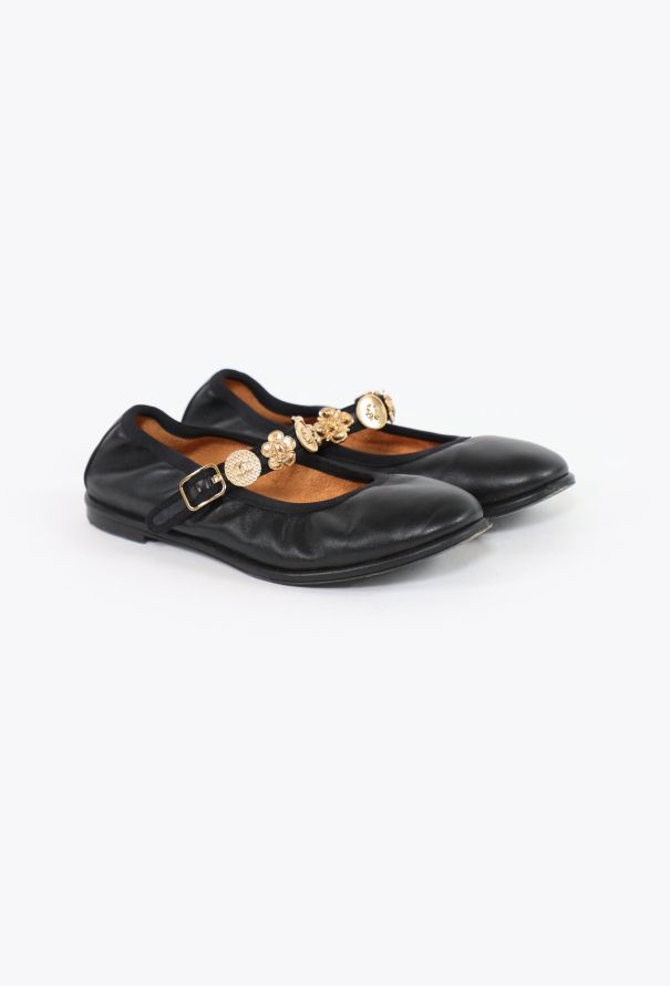 Chanel Pre-Fall 2024 Paris-Manchester Medallion Ballerinas - 4