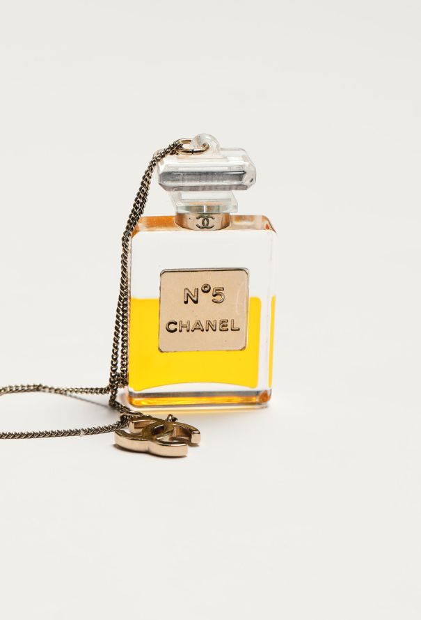 Chanel F/W 2004 N°5 Pendant Necklace - 9
