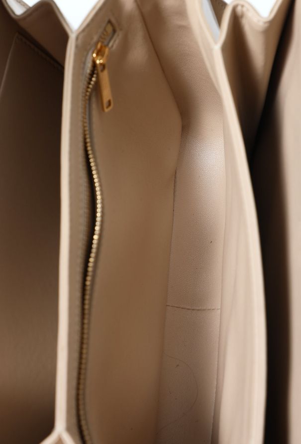 Céline S/S 2020 Classic Triomphe Bag - 16