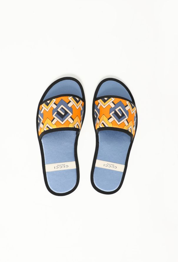 Gucci 4-piece Orange Silk Emblem Travel Set - 4