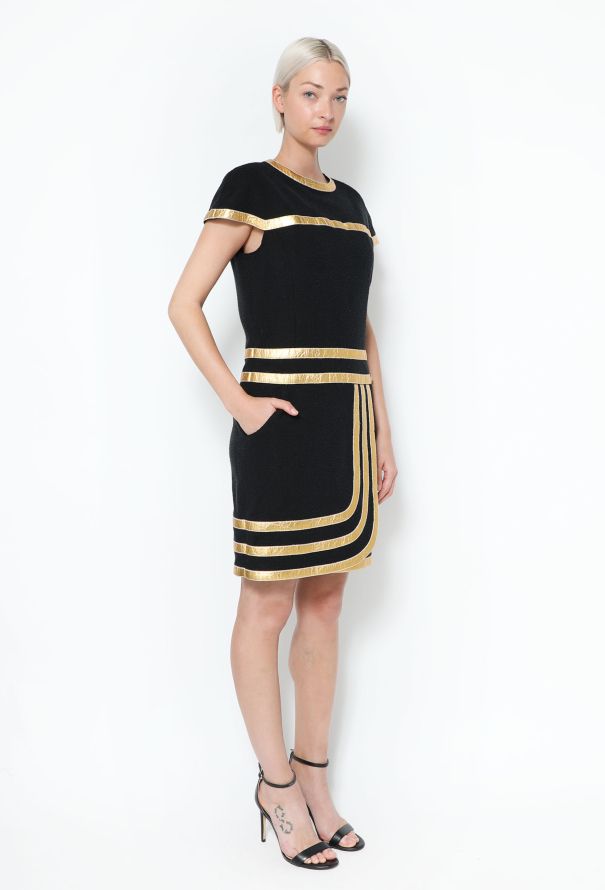Chanel Pre-Fall 2019 Bouclé Trim Dress - 4