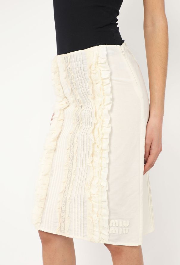 Miu Miu S/S 2024 Lace Ruffled Skirt - 3
