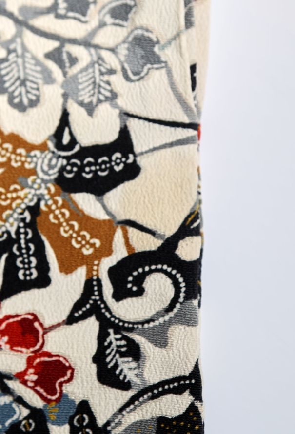 World Treasures Authentic Printed Crêpe Kimono - 6