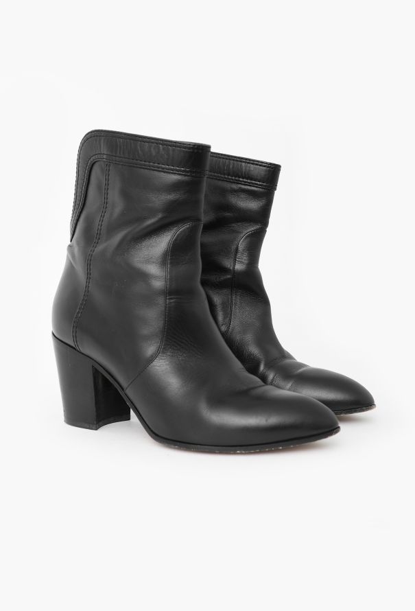 Chanel Classic Leather 'CC' Ankle Boots - 3
