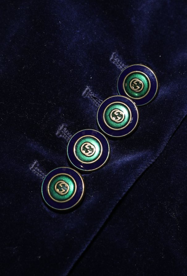 Gucci Pre-Fall 2017 Velvet Blazer - 8