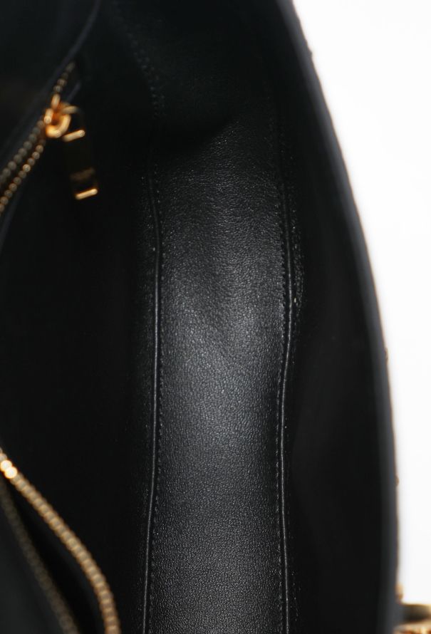 Céline S/S 2020 Medium Maillon Triomphe Bag - 12