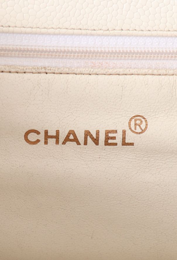 Chanel '90s Caviar Shopping Tote Bag - 11