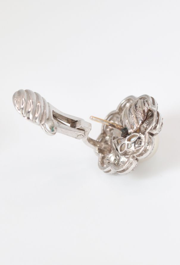 Vintage Fine Jewelry 18k White Gold, Pearl & Diamond Flower Earrings - 7