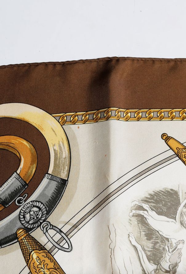 Hermès ‘Armes de Chasse’ Silk Carré 90 – Brown Border - 6