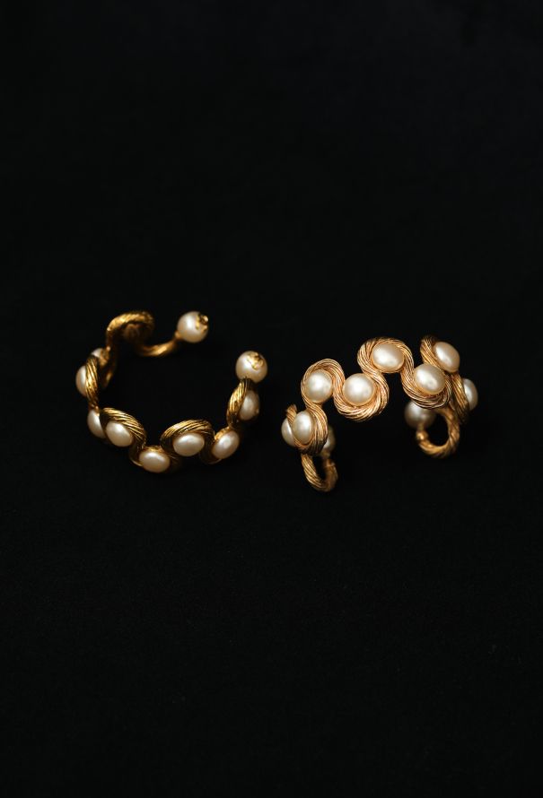 Chanel 1993/94 Bourgeois Pearl Bangle Set - 3