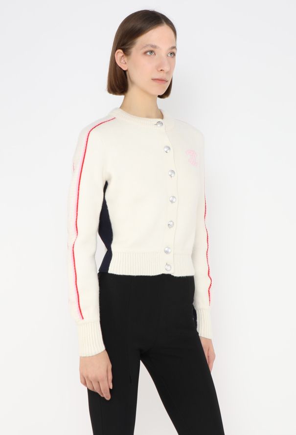 Chanel 2021 'Coco Neige' Cashmere Cardigan - 4