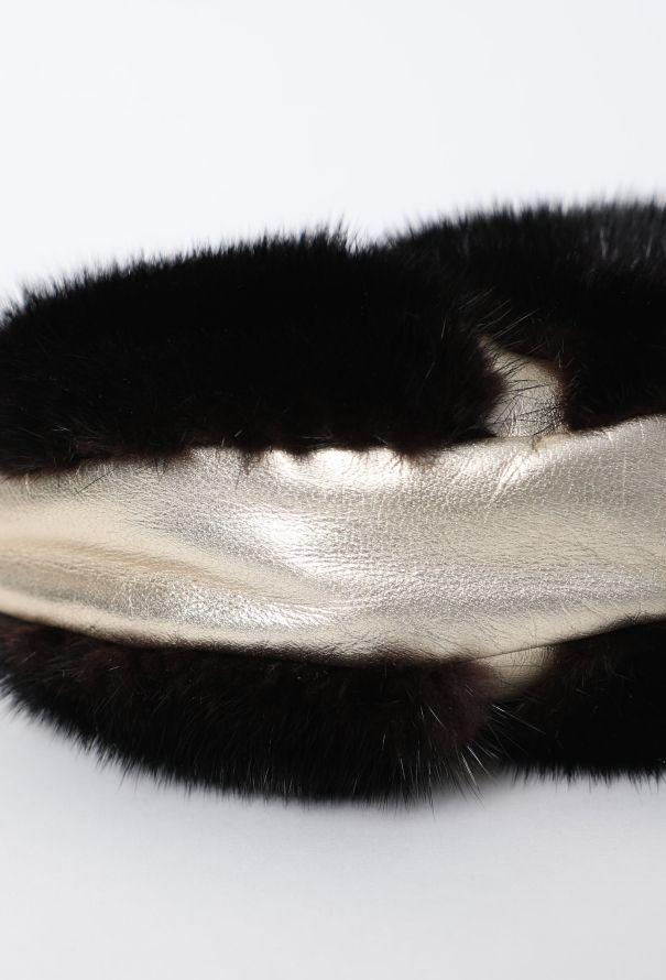 Valentino Fall 2002 Mink Bag - 11