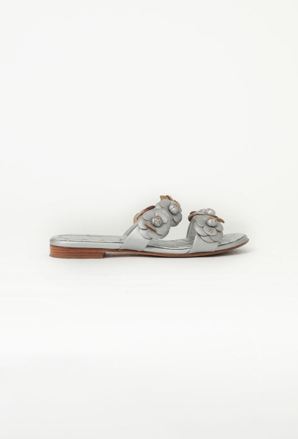 Chanel Camélia Quilted Leather Sandals - 1